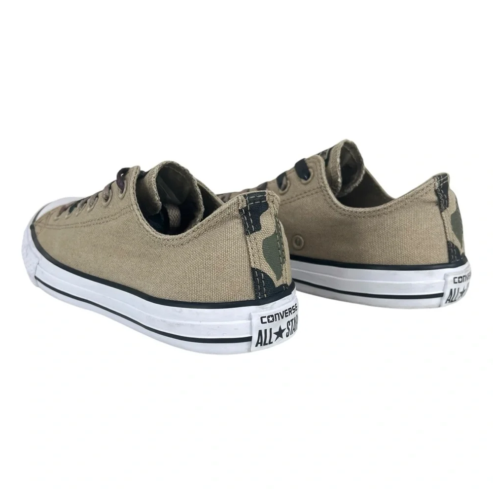Converse junior size